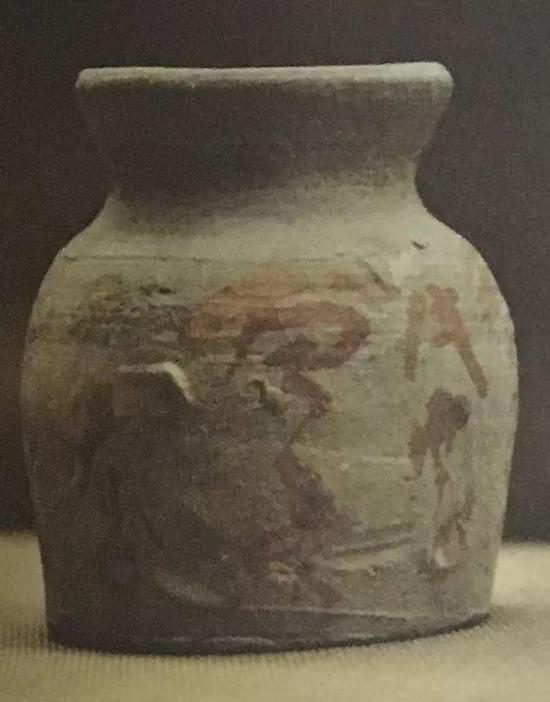 ͼ6 &nbsp;�ػ͵���Ĺ���з��ֵĽ�עƿ