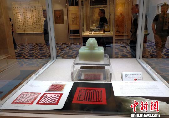 最大体量乾隆白玉玉玺亮相北京保利春拍上海预展