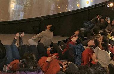 �ʹ�����Ժ���Ĵ���Ķ�̬�桶�����Ϻ�ͼ��