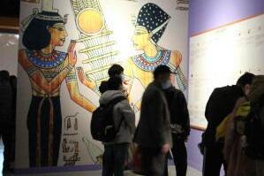 ɽ���Ű�������չ Ϊ������������������